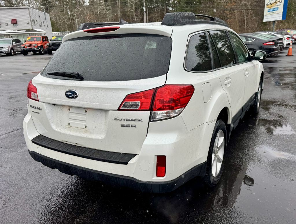 2014 Subaru Outback Image 5
