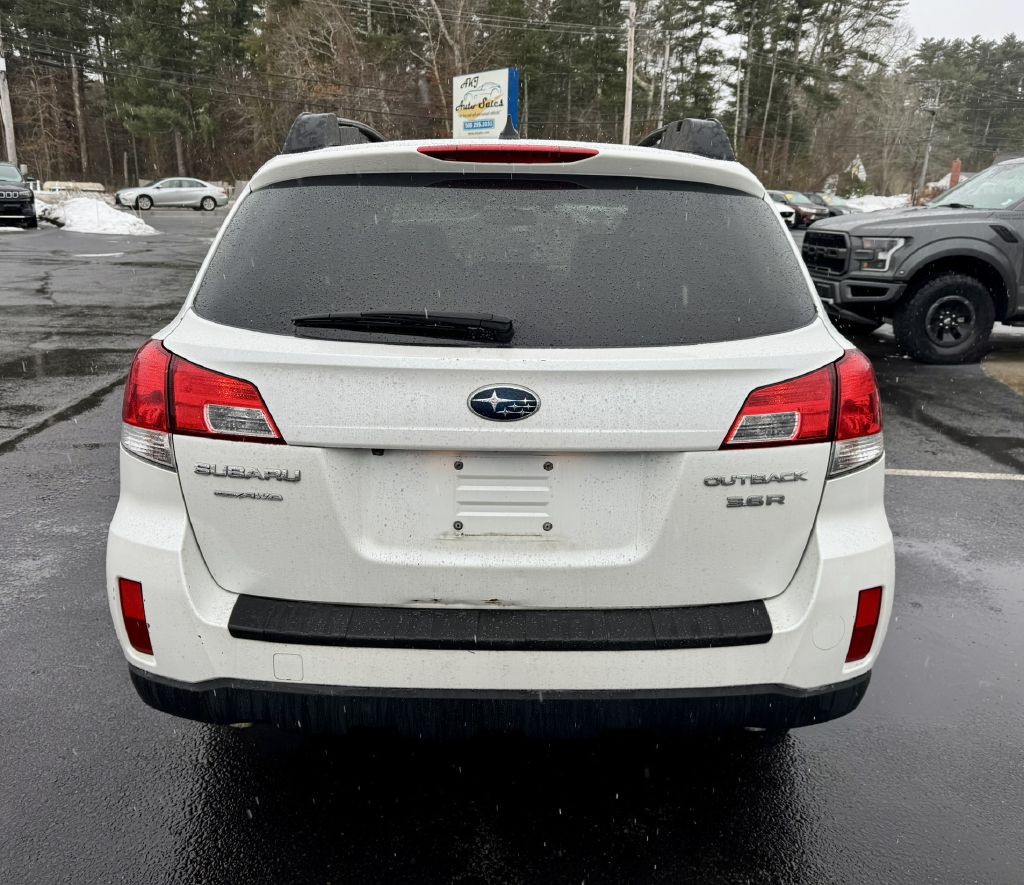 2014 Subaru Outback Image 6