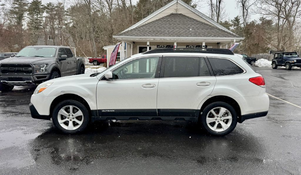 2014 Subaru Outback Image 8