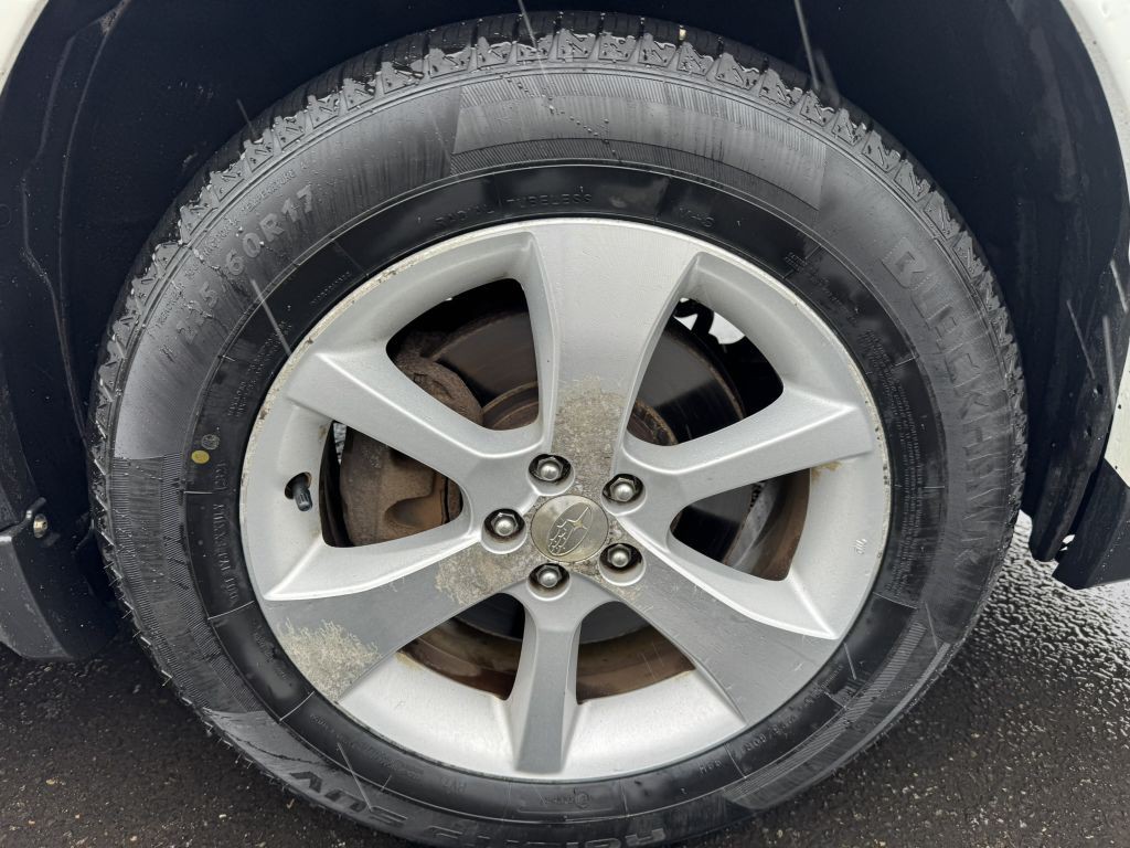 2014 Subaru Outback Image 12