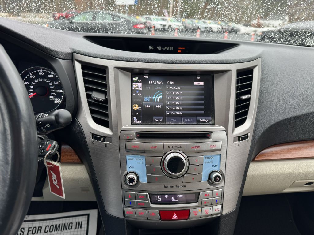 2014 Subaru Outback Image 19