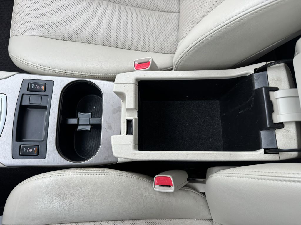 2014 Subaru Outback Image 22