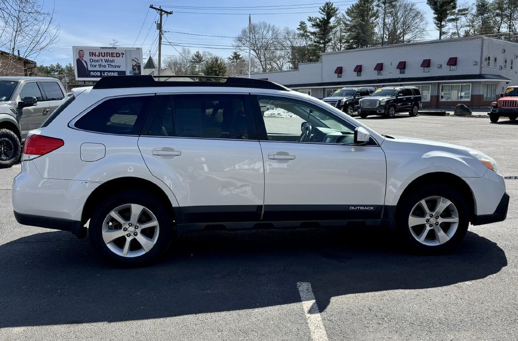 2014 Subaru Outback Image 7