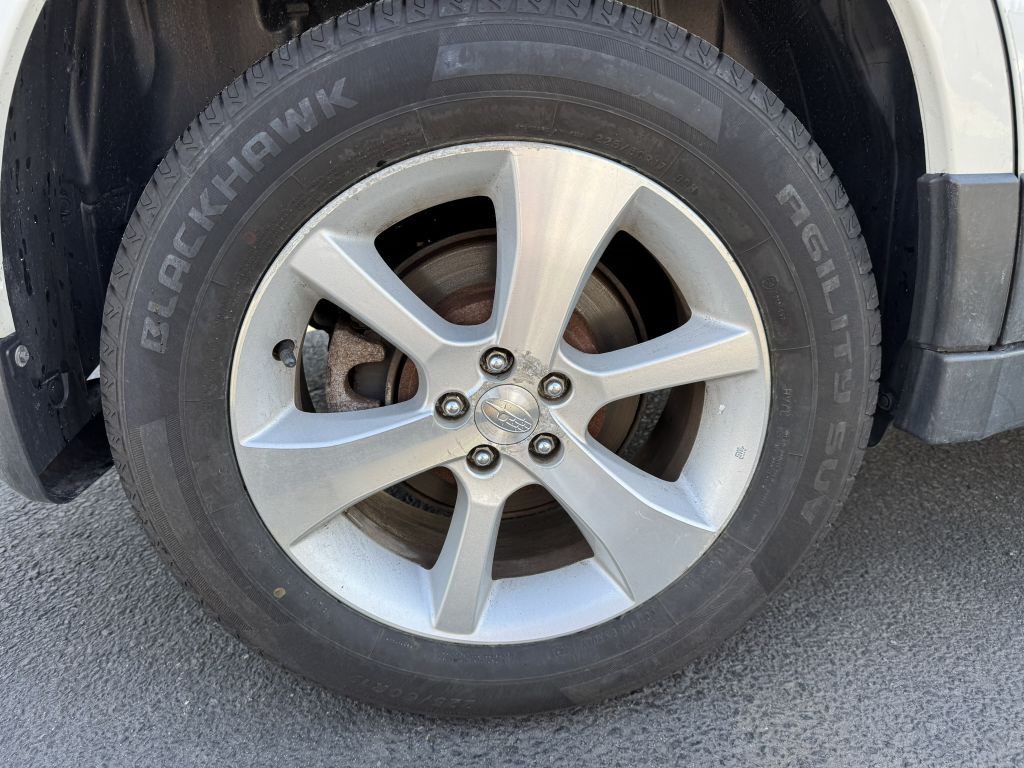 2014 Subaru Outback Image 11