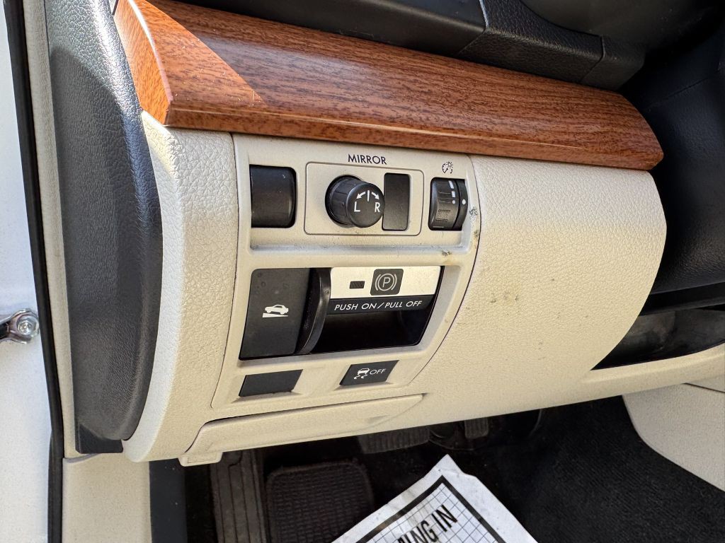 2014 Subaru Outback Image 17