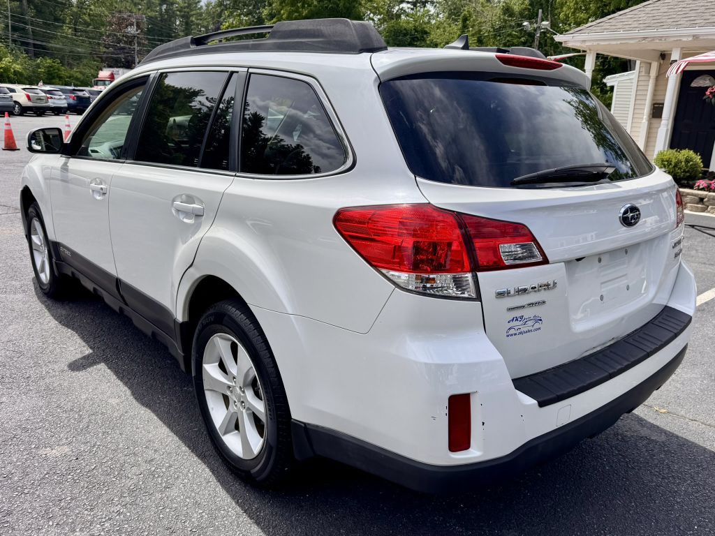 2014 Subaru Outback Image 6