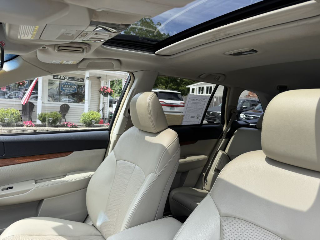 2014 Subaru Outback Image 10