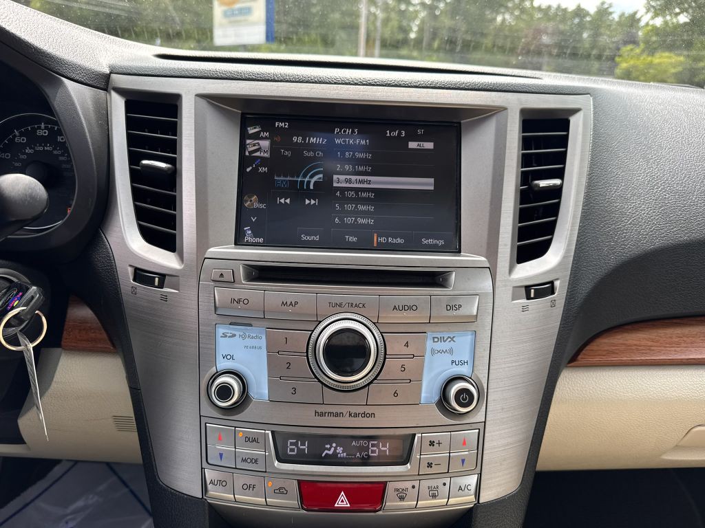 2014 Subaru Outback Image 20