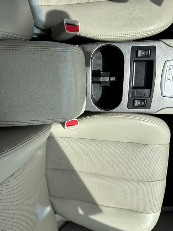 2014 Subaru Outback Image 22