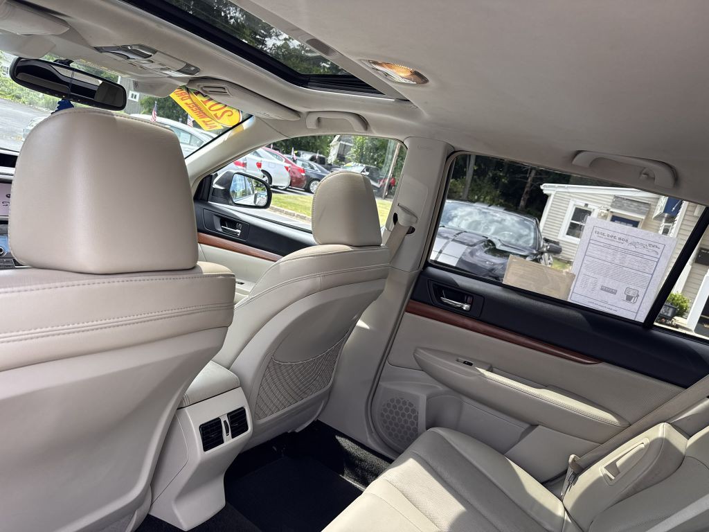 2014 Subaru Outback Image 27