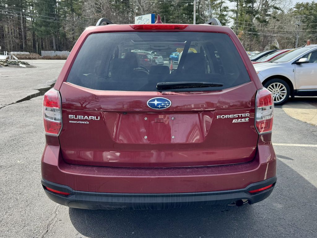 2016 Subaru Forester Image 7