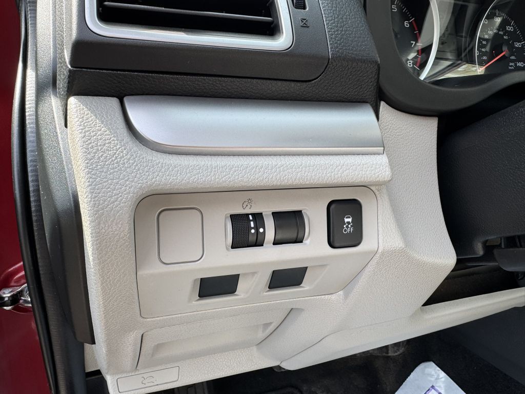 2016 Subaru Forester Image 17