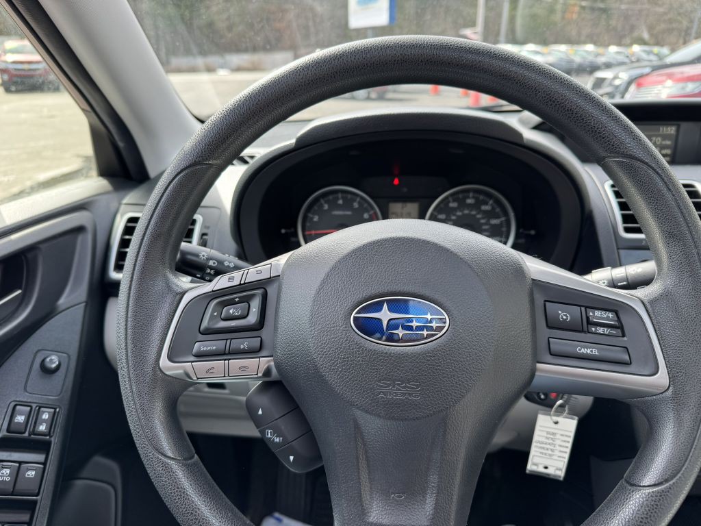 2016 Subaru Forester Image 18