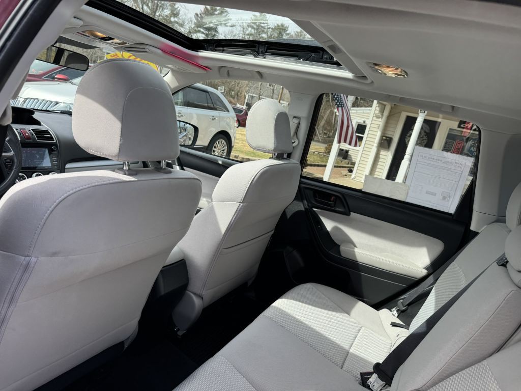 2016 Subaru Forester Image 28