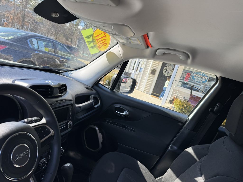 2017 Jeep Renegade Image 9