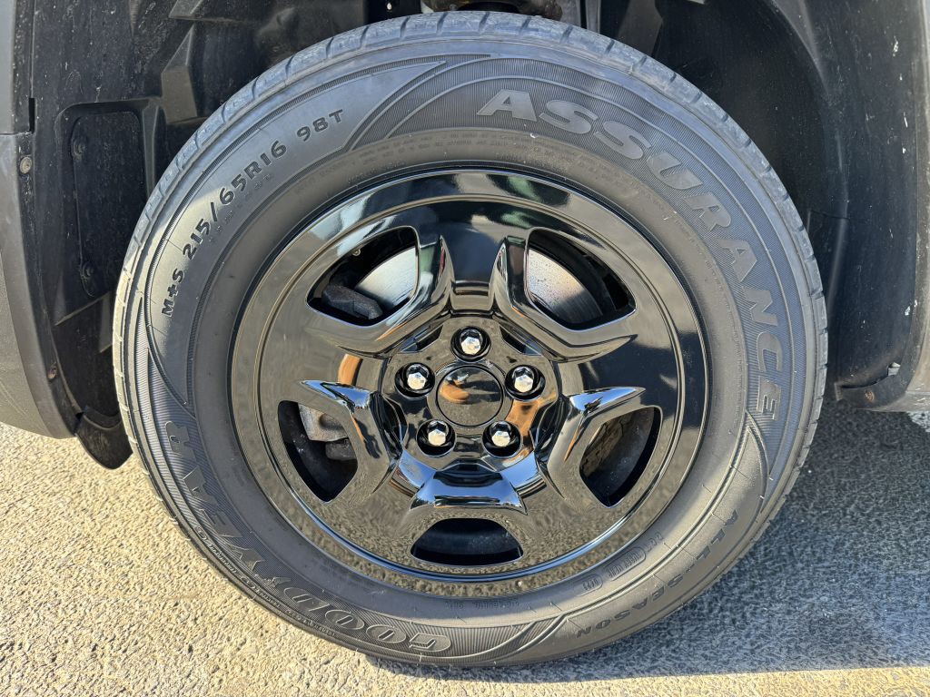 2017 Jeep Renegade Image 13