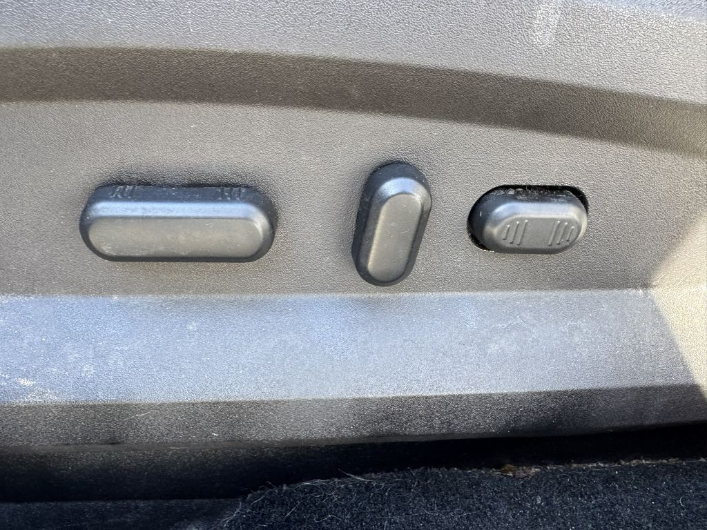 2012 Lincoln MKX Image 16