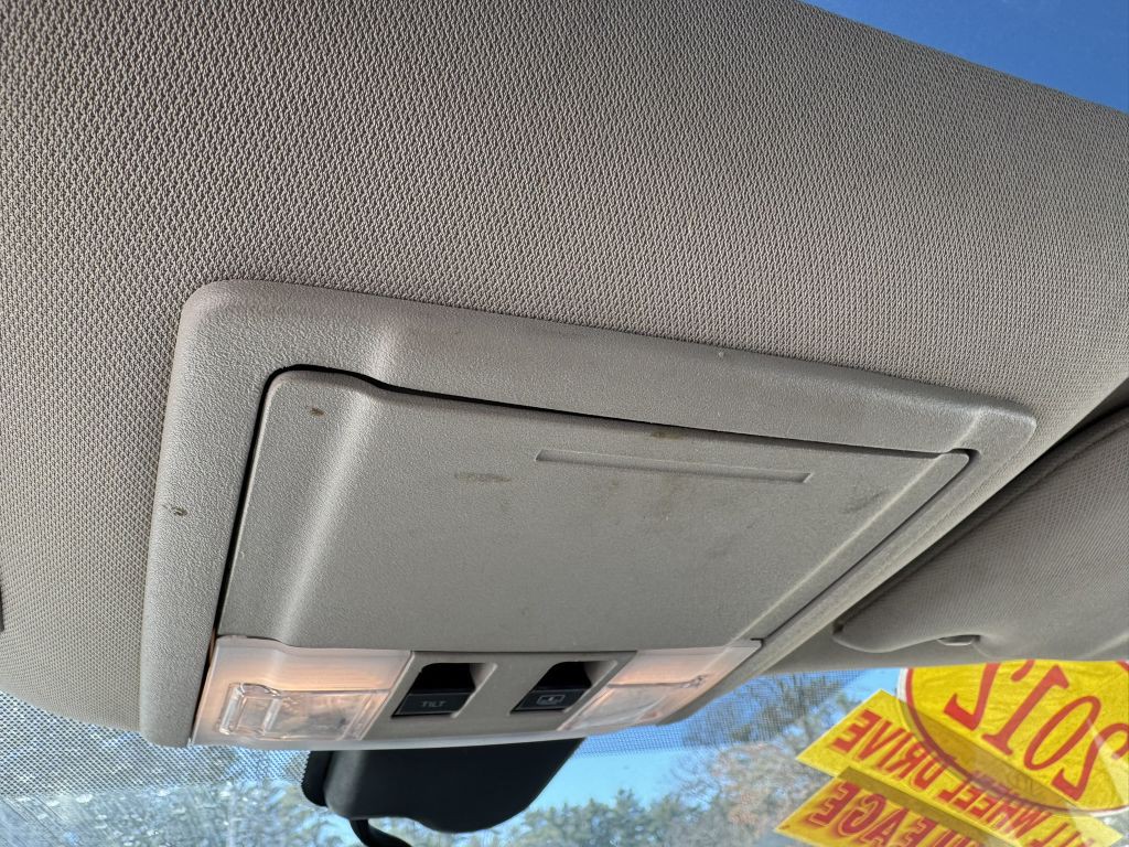 2012 Lincoln MKX Image 21