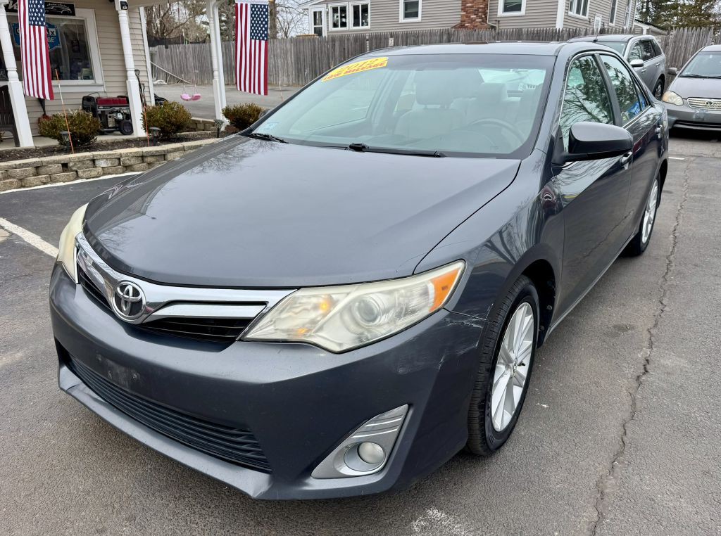 2012 Toyota Camry Image 1