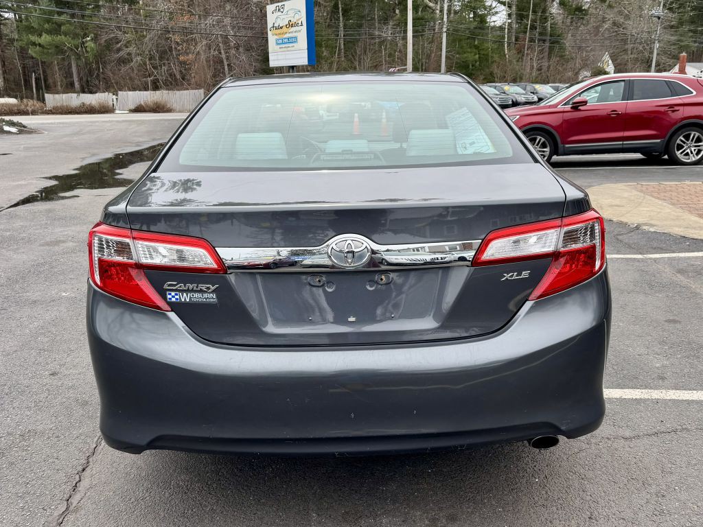2012 Toyota Camry Image 6