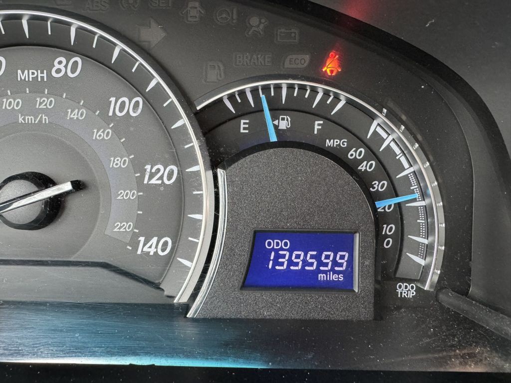 2012 Toyota Camry Image 19