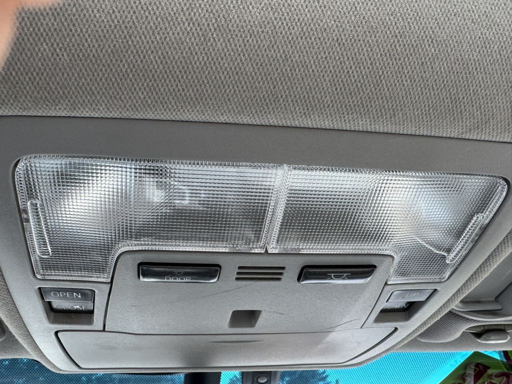 2012 Toyota Camry Image 24