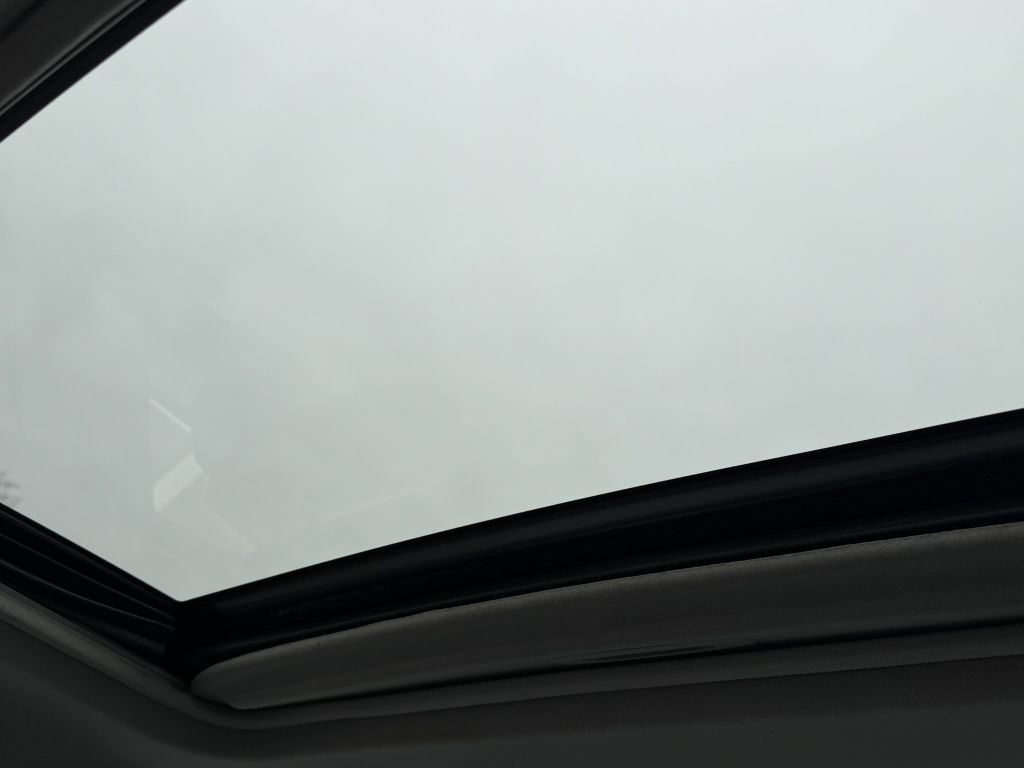 2012 Toyota Camry Image 25