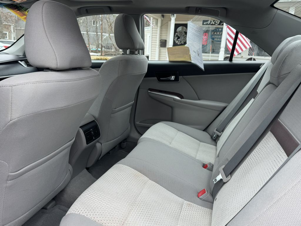 2012 Toyota Camry Image 27