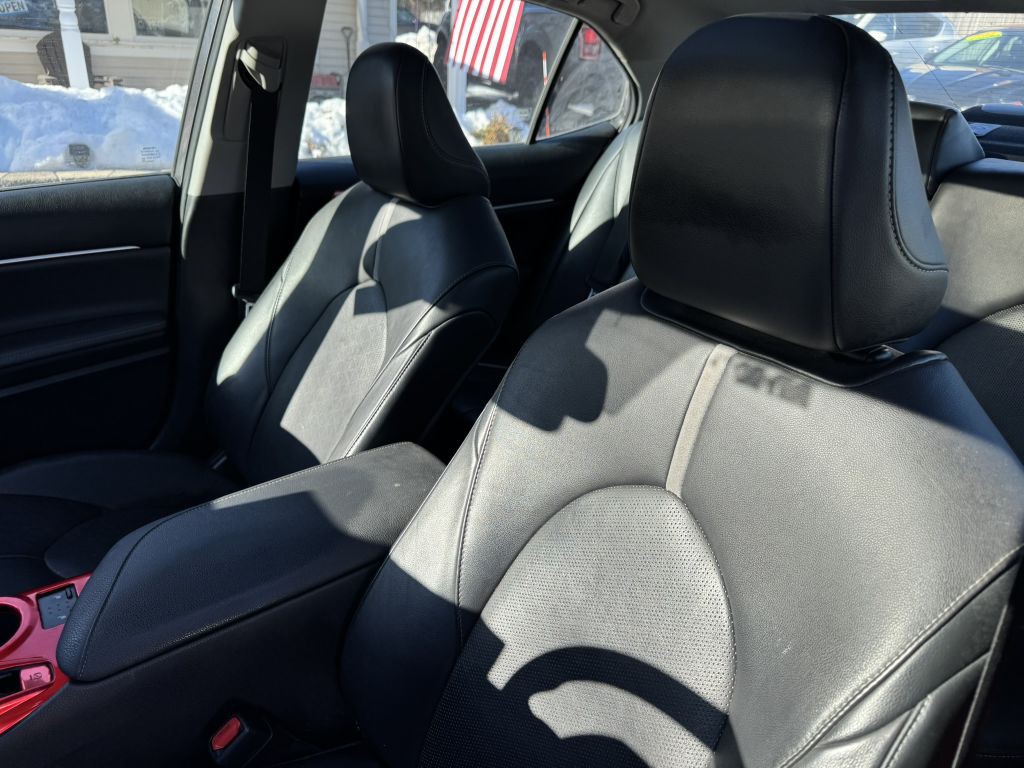 2021 Toyota Camry Image 5