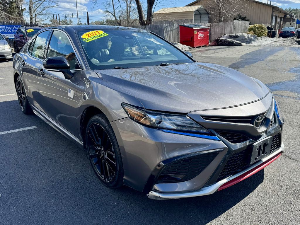 2021 Toyota Camry Image 3