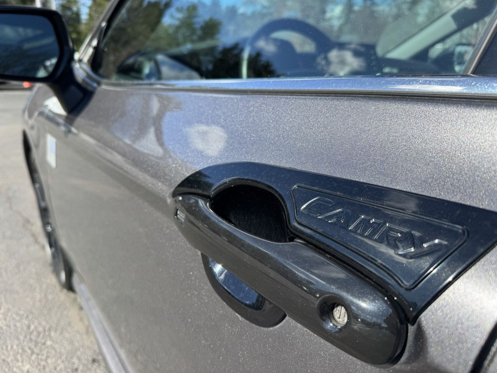 2021 Toyota Camry Image 15