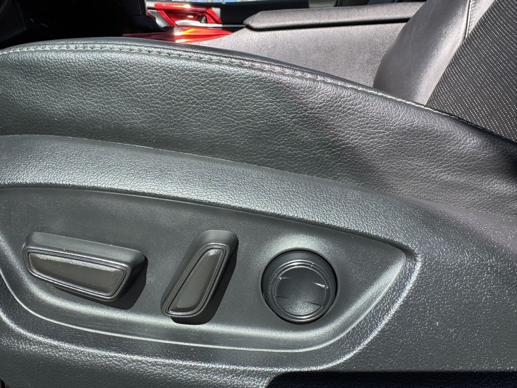 2021 Toyota Camry Image 17