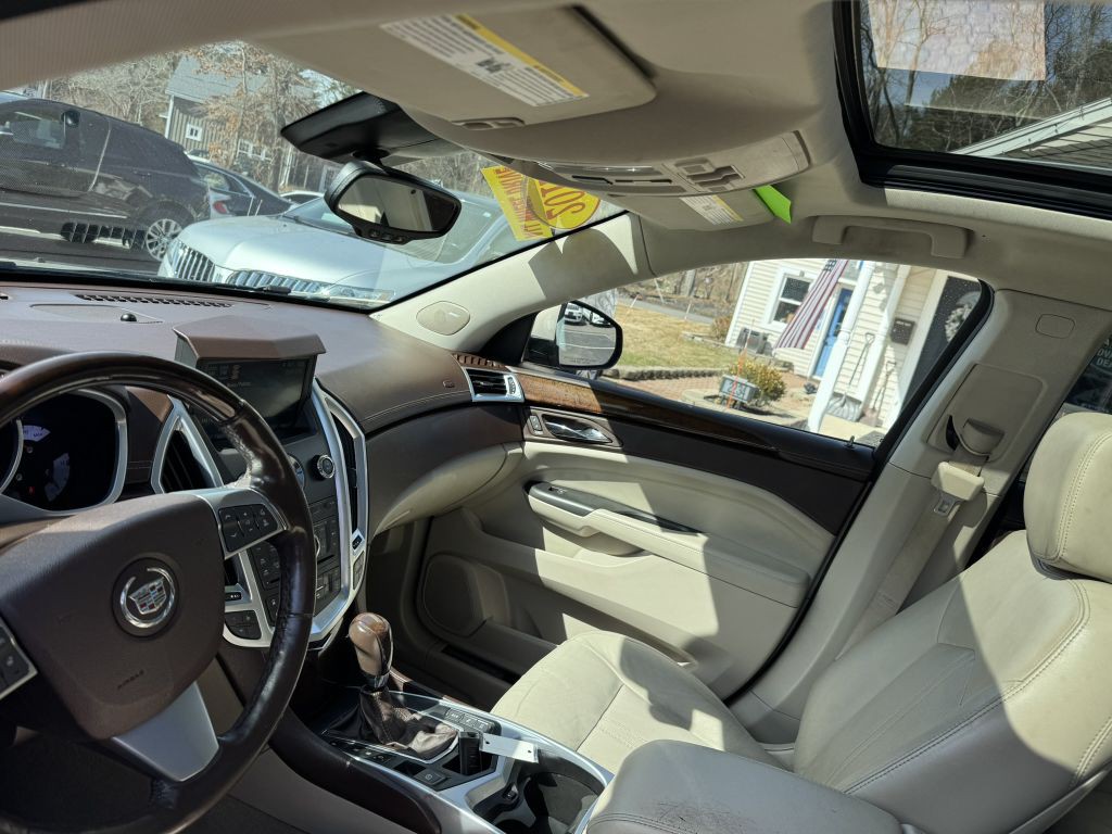 2012 Cadillac SRX Image 9