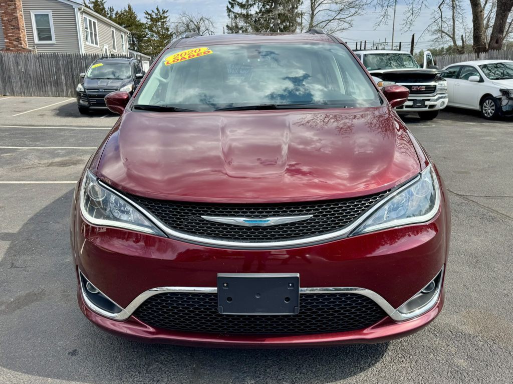 2020 Chrysler Pacifica Image 2