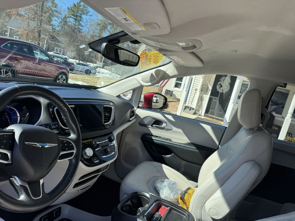 2020 Chrysler Pacifica Image 9