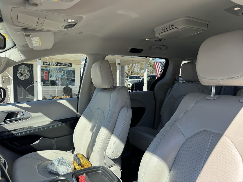 2020 Chrysler Pacifica Image 10