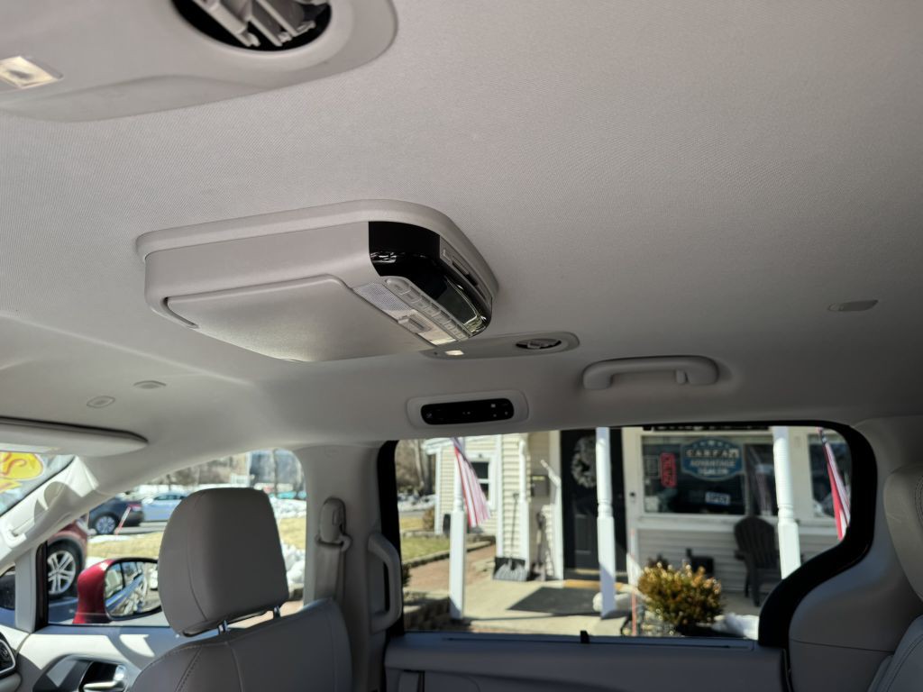 2020 Chrysler Pacifica Image 30