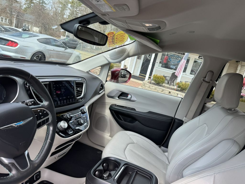 2020 Chrysler Pacifica Image 35