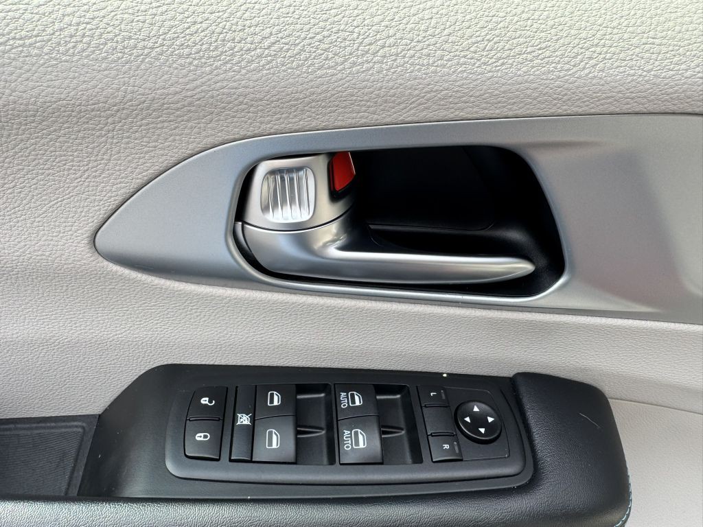 2020 Chrysler Pacifica Image 41