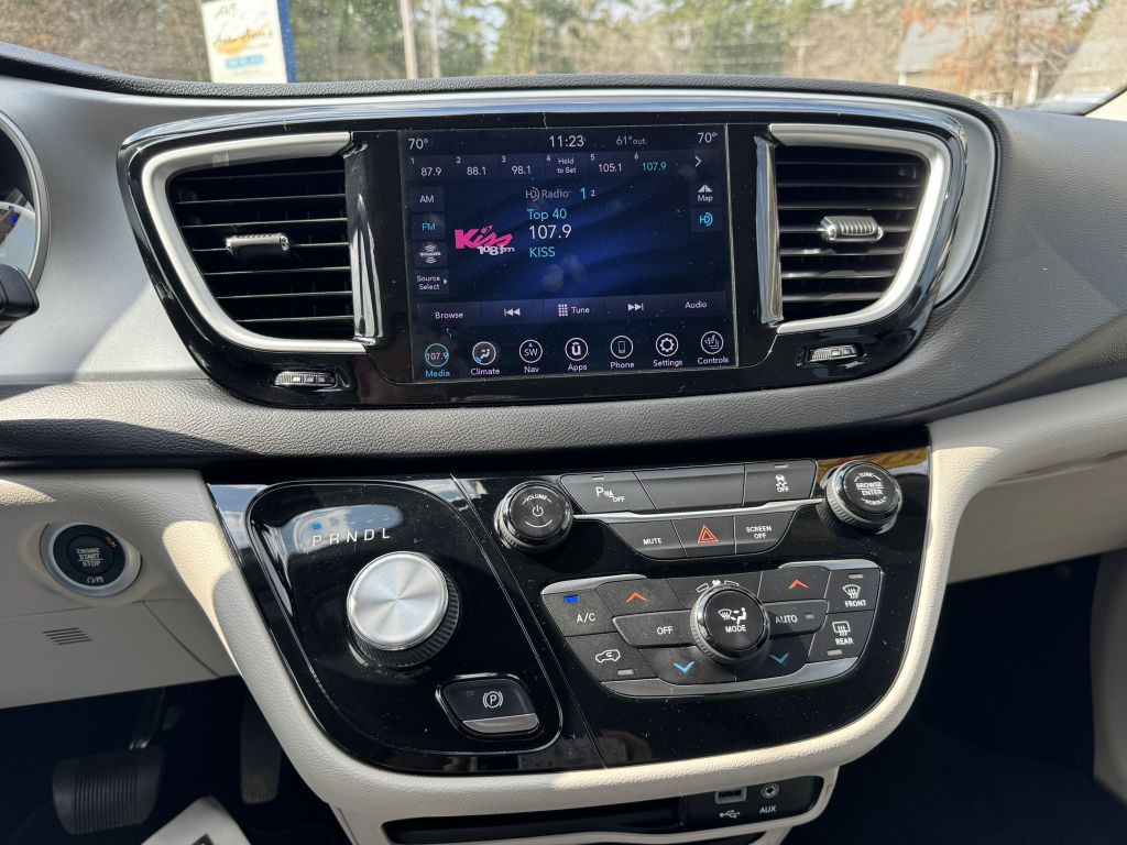 2020 Chrysler Pacifica Image 46