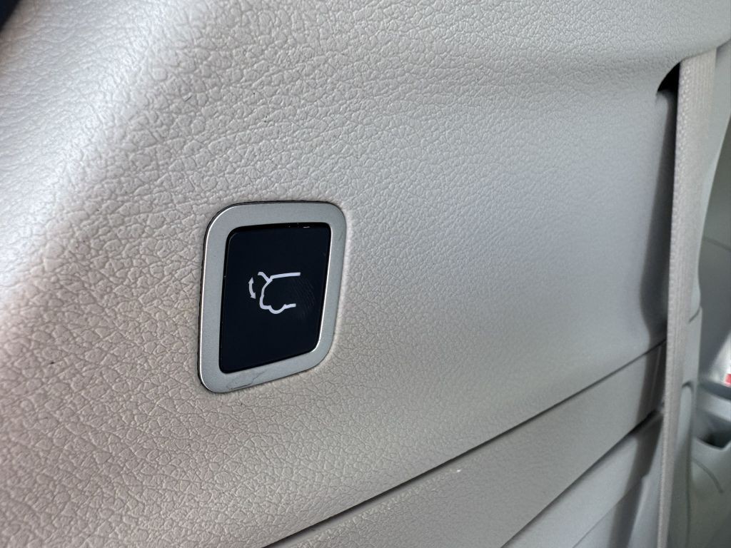 2020 Chrysler Pacifica Image 60