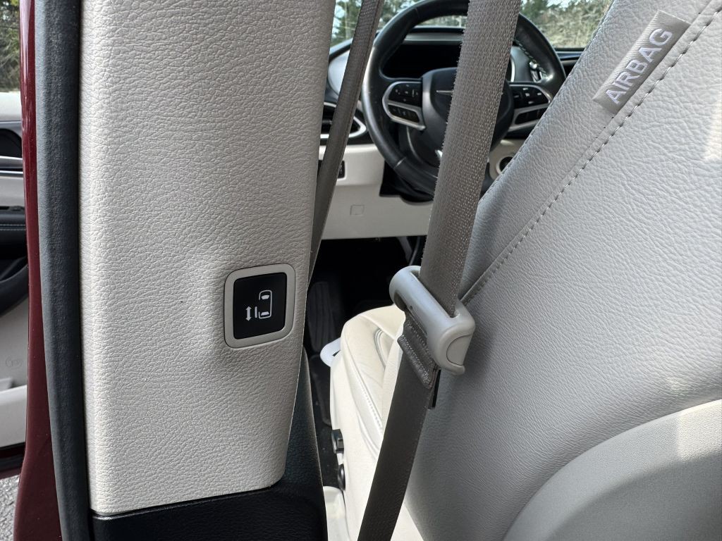 2020 Chrysler Pacifica Image 61