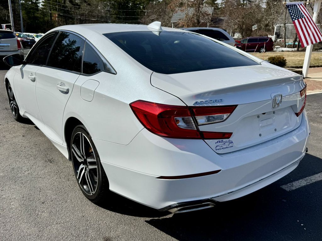 2022 Honda Accord Image 6