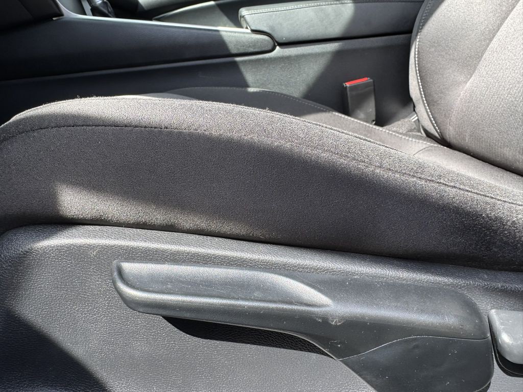 2022 Honda Accord Image 36