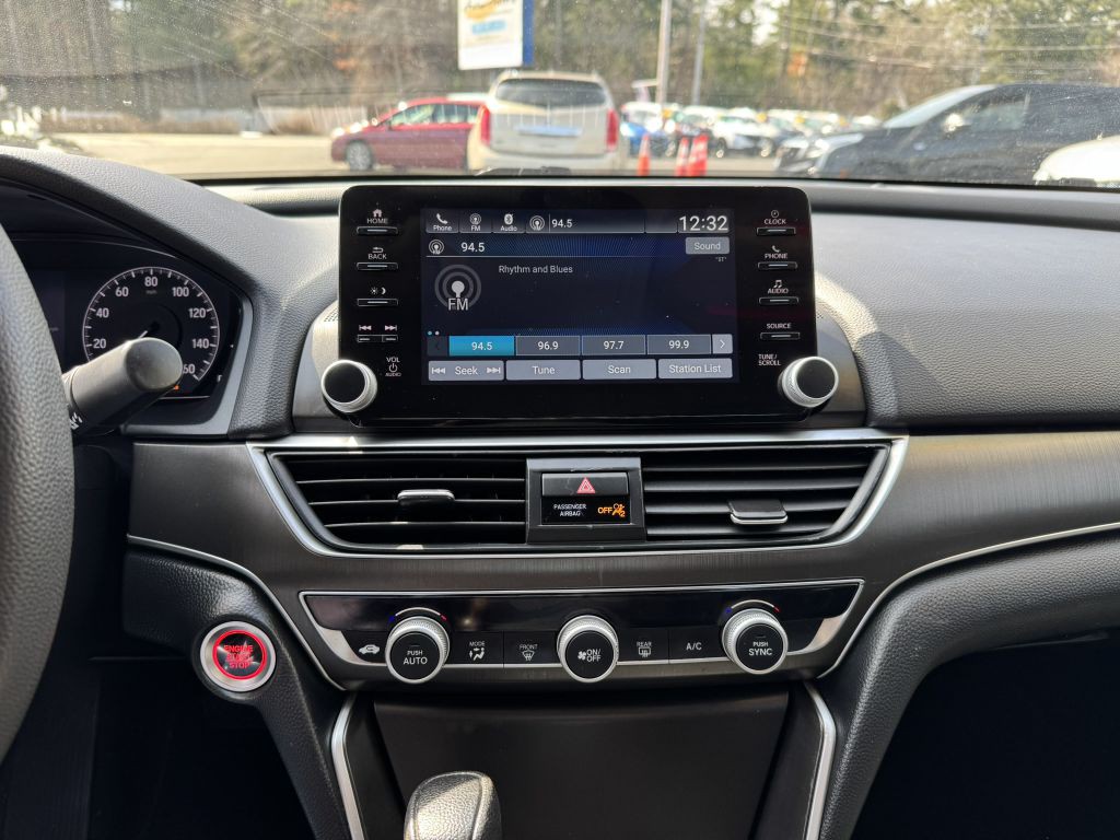 2022 Honda Accord Image 40