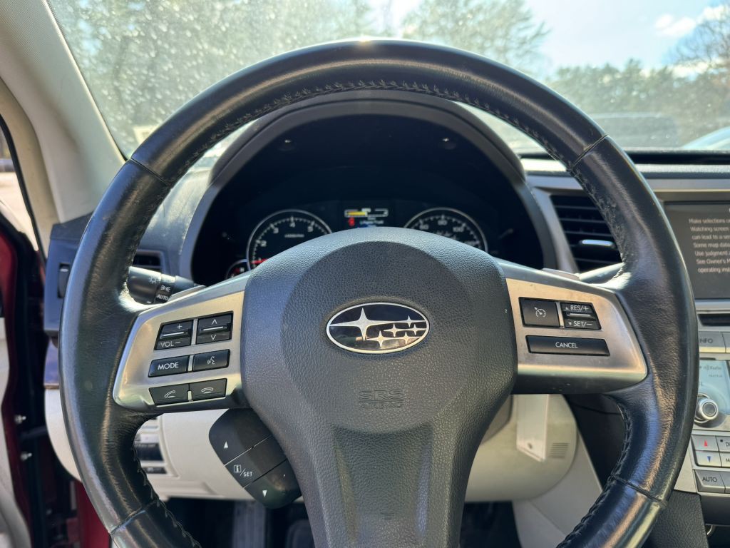 2013 Subaru Legacy Image 15