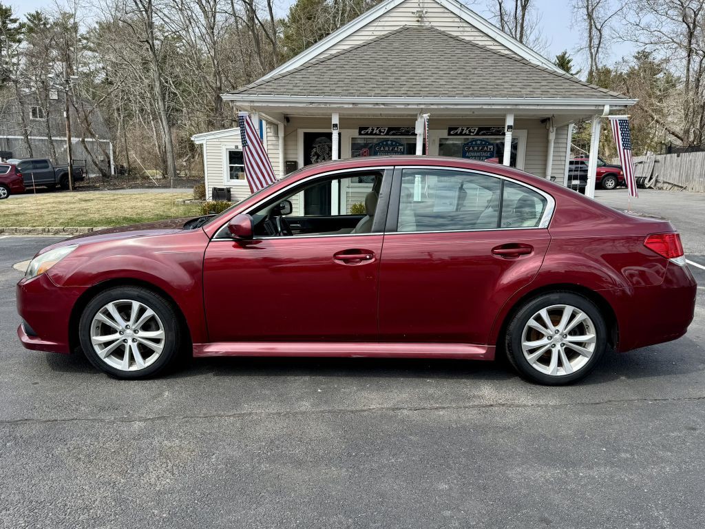 2013 Subaru Legacy Image 8