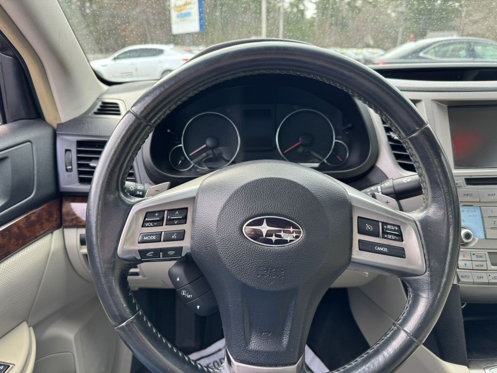 2013 Subaru Legacy Image 18