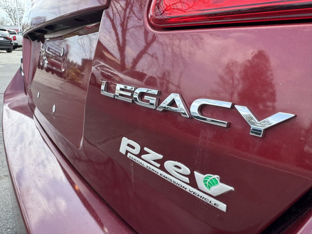 2013 Subaru Legacy Image 28