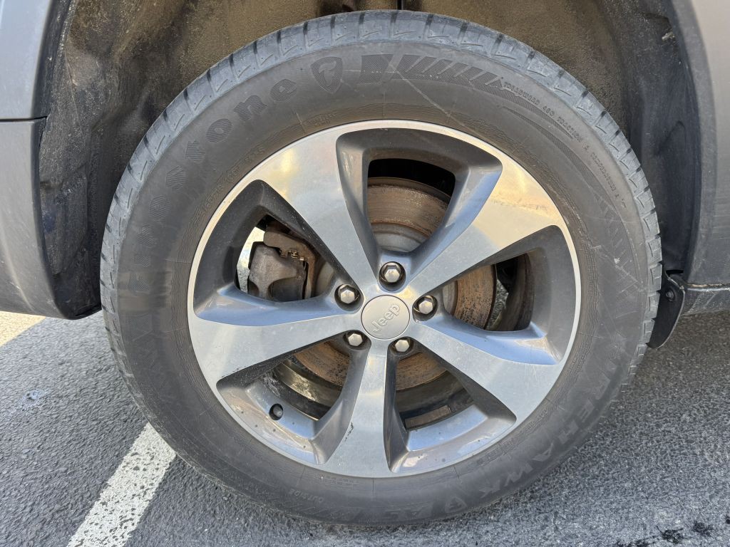 2019 Jeep Cherokee Image 11